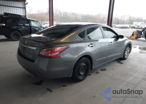 2015 Nissan Altima 2.5 S z USA, uszkodzony, nr VIN 1N4AL3APXFN376294